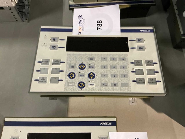 Magelis xbt pm027010 bedieningspaneel (2x) - afbeelding 1 van  4