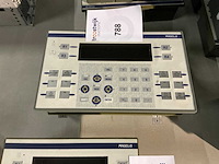 Magelis xbt pm027010 bedieningspaneel (2x) - afbeelding 1 van  4
