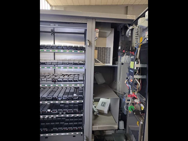Magex bigstore 14 verkoopautomaat - afbeelding 4 van  13