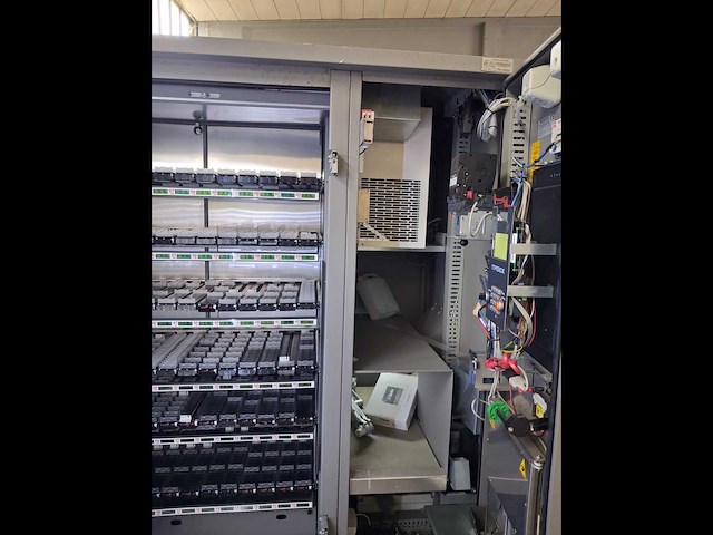 Magex bigstore 14 verkoopautomaat - afbeelding 12 van  13