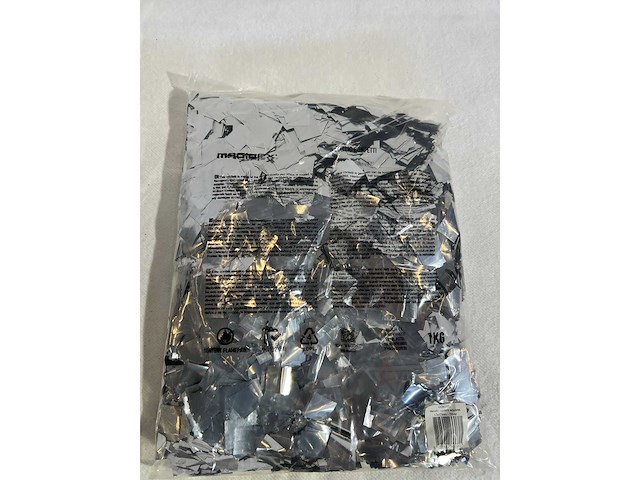 Magicfx - metallic confetti 17x17mm silver (10x) - afbeelding 1 van  3