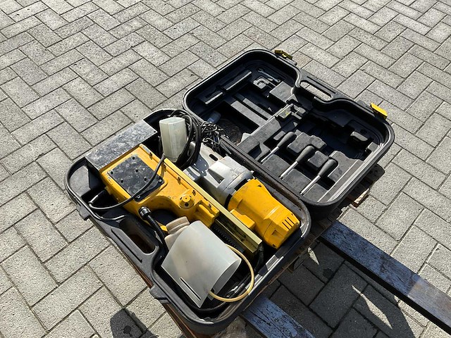 Magneet boormachine met frezen - afbeelding 1 van  3