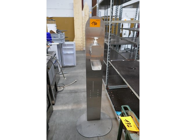 Magneetbord + rvs zeepdispenser - afbeelding 3 van  4