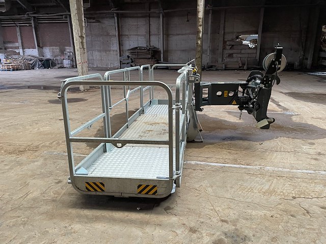 Magni uitschuifbaar platform voor jcb - afbeelding 1 van  13