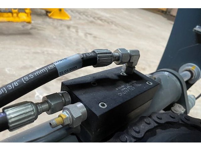 Magni uitschuifbaar platform voor jcb - afbeelding 12 van  13