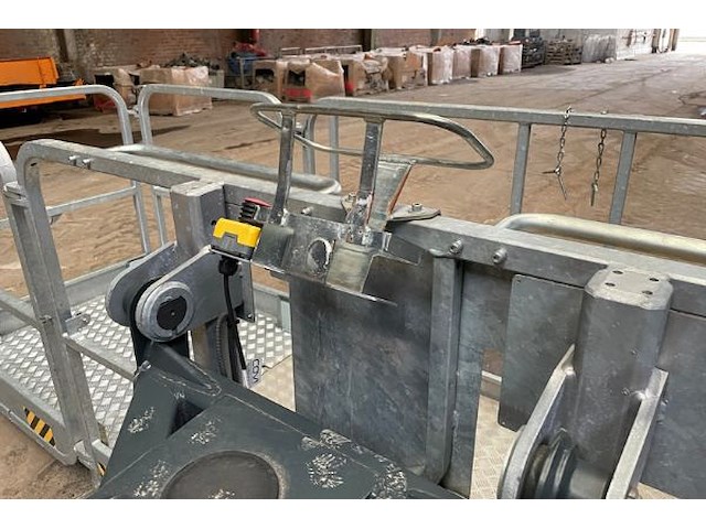 Magni uitschuifbaar platform voor jcb - afbeelding 13 van  13