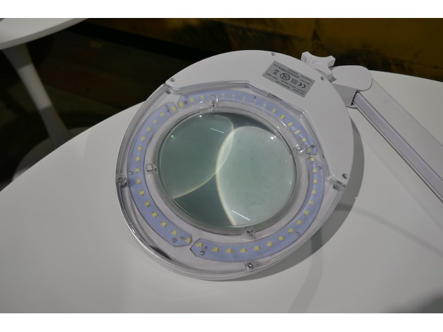 Magnifier lamp - afbeelding 2 van  5