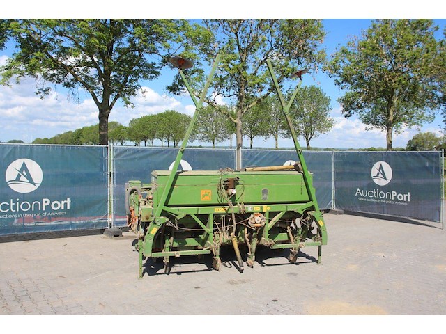 Maiszaaimachine amazone ed 450-k met computer 6-rijen - afbeelding 1 van  1