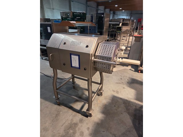 Maja - afbeelding 1 van  11