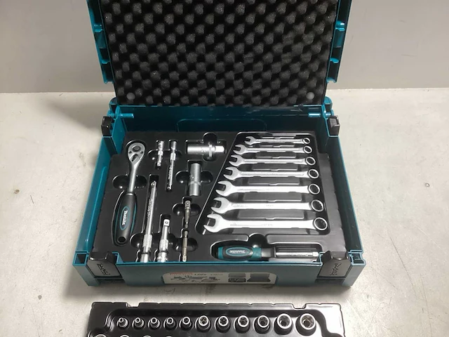 Makita - e08713 -handgereedschapset-120-delig - afbeelding 6 van  6