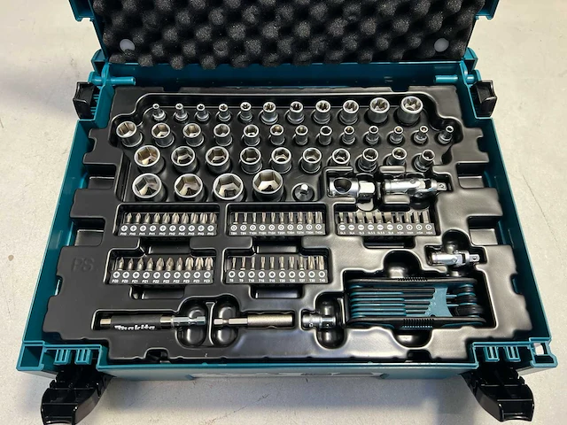 Makita - e08713 -handgereedschapset-120-delig - afbeelding 4 van  6