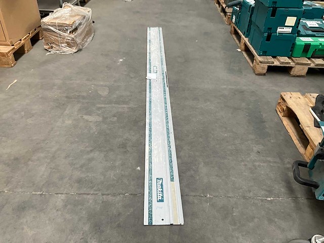 Makita 1400 geleiderail (2x) - afbeelding 1 van  2