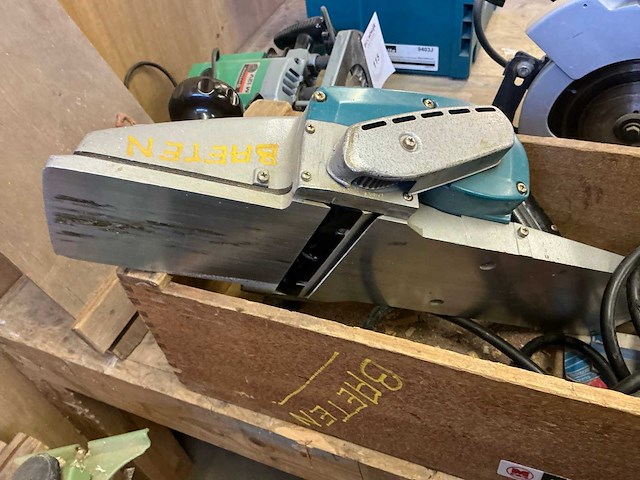 Makita 1805b schaafmachine - afbeelding 3 van  4