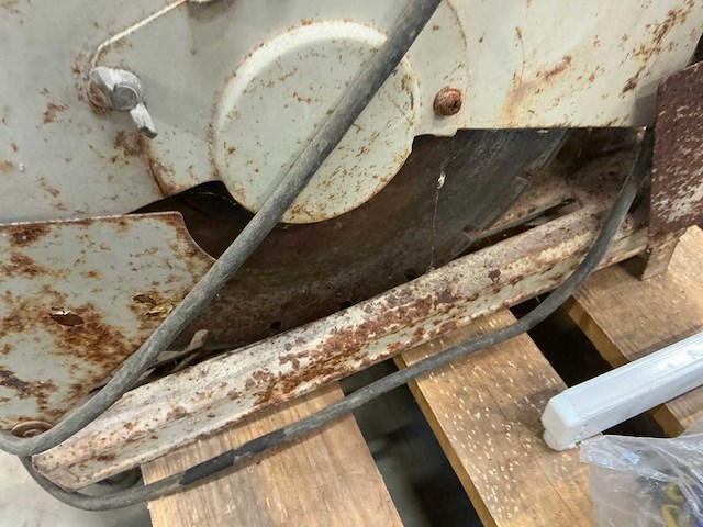 Makita 2416s afkortcirkelzaagmachine - afbeelding 3 van  4