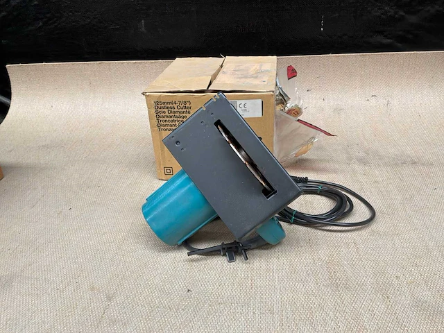 Makita 4105kb diamant doorslijpmachine - afbeelding 4 van  7