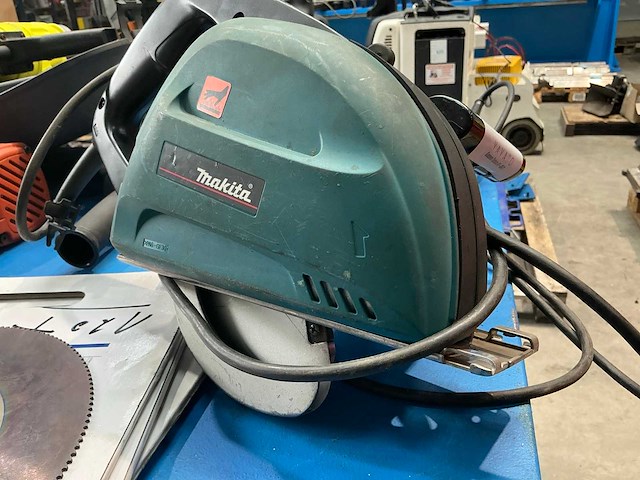 Makita 4131 metaal cirkelzaagmachine - afbeelding 2 van  2
