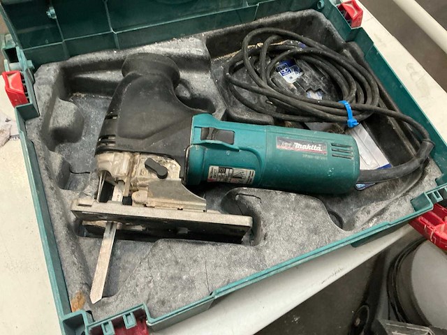 Makita 4341ct decoupeerzaag - afbeelding 1 van  3