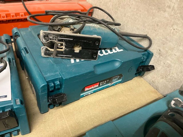 Makita 4350fctj decoupeerzaag (2x) - afbeelding 4 van  5