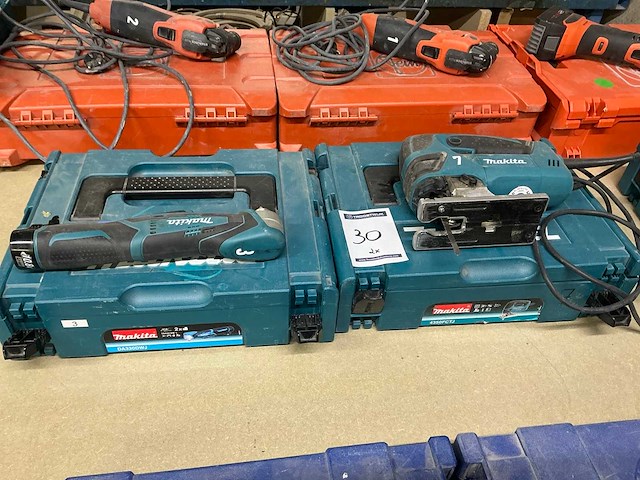 Makita 4350fctj decoupeerzaag - afbeelding 1 van  6