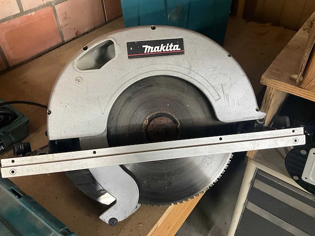 Makita 5143r cirkelzaag - afbeelding 3 van  4