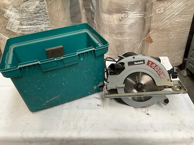 Makita 5705r cirkelzaagmachine - afbeelding 1 van  5