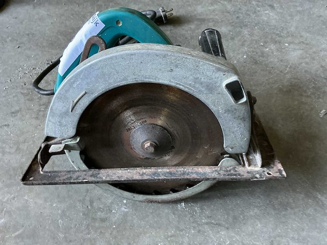 Makita 59008 + 6833 afkortzaag + schroefautomaat (2x) - afbeelding 1 van  3