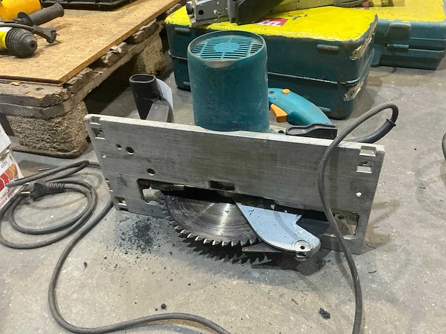 Makita 5903r cirkelzaagmachine - afbeelding 4 van  4