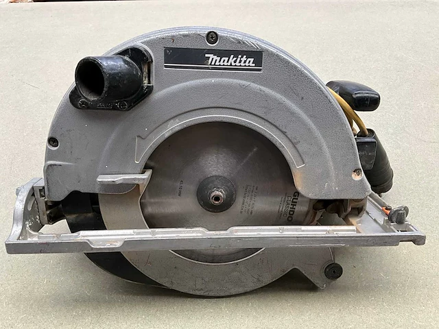 Makita 5903r cirkelzaagmachine - afbeelding 1 van  4
