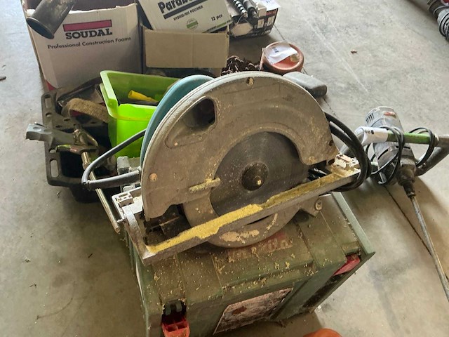 Makita 5908r afkortzaag - afbeelding 1 van  3