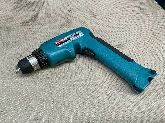 Makita 6095d schroefboormachine - afbeelding 2 van  8