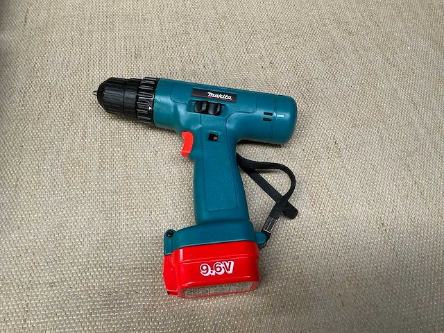 Makita 6201d schroefboormachine - afbeelding 3 van  3