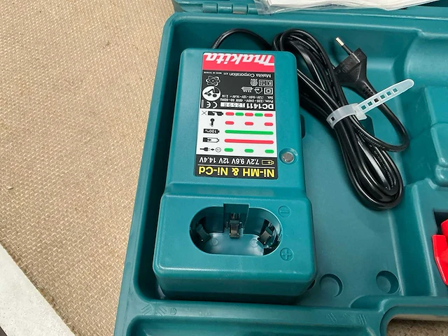 Makita 6204d schroefboormachine - afbeelding 1 van  6