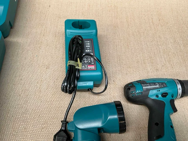 Makita 6261d schroefboormachine - afbeelding 4 van  5