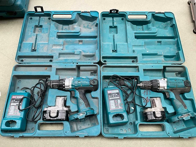 Makita 6349d schroef boormachine (2x) - afbeelding 1 van  12