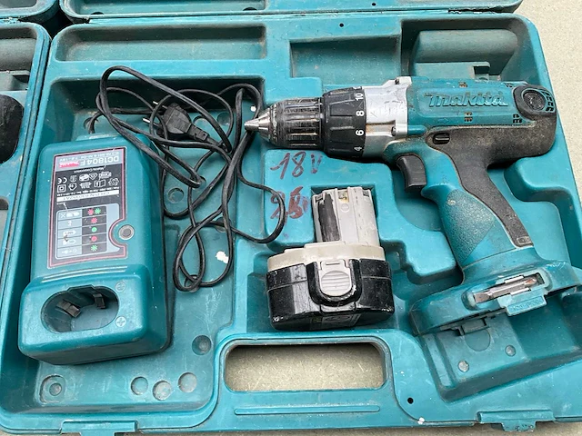 Makita 6349d schroef boormachine (2x) - afbeelding 6 van  12