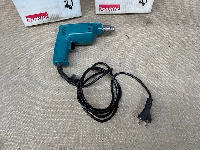 Makita 6501 boormachine (2x) - afbeelding 3 van  4