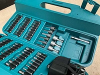 Makita 6722d schroefboormachine met bits set - afbeelding 6 van  8