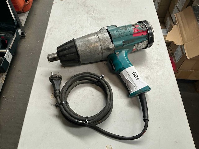 Makita 6906 slagmoersleutel - afbeelding 1 van  5