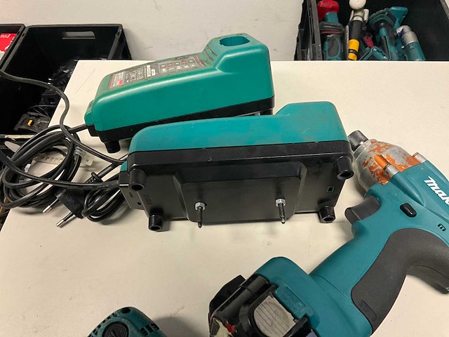 Makita 6916fd accu slagschroevendraaier (5x) - afbeelding 8 van  8