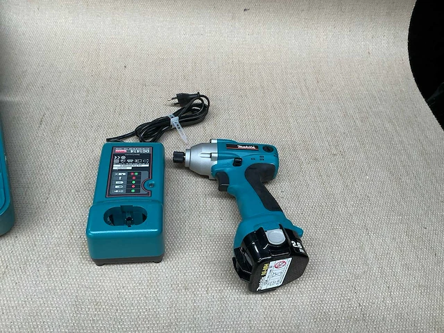 Makita 6916fd accu slagschroevendraaier - afbeelding 1 van  4