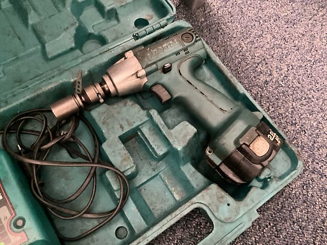 Makita 6918 fd accu slagmoersleutel - afbeelding 3 van  7