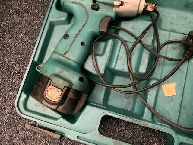 Makita 6918 fd accu slagmoersleutel - afbeelding 4 van  7