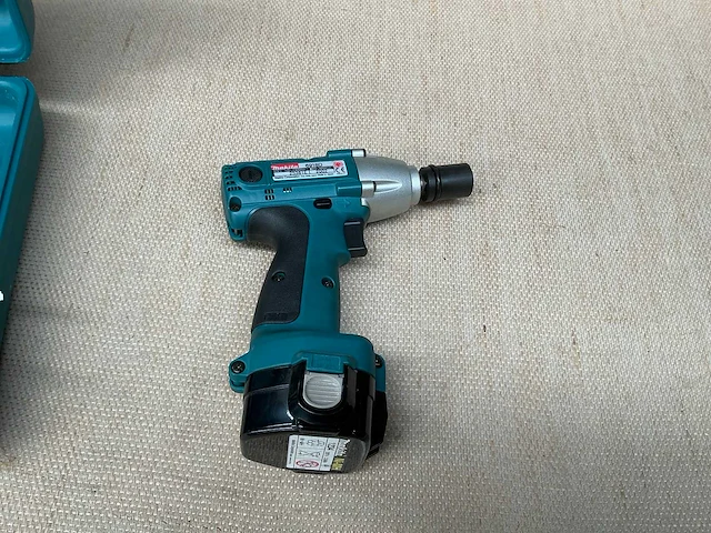 Makita 6918d accu slagmoersleutel - afbeelding 1 van  4