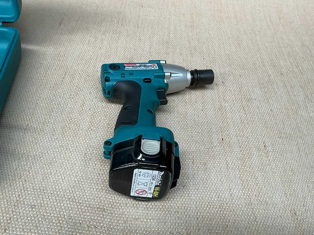 Makita 6918d accu slagmoersleutel - afbeelding 2 van  4