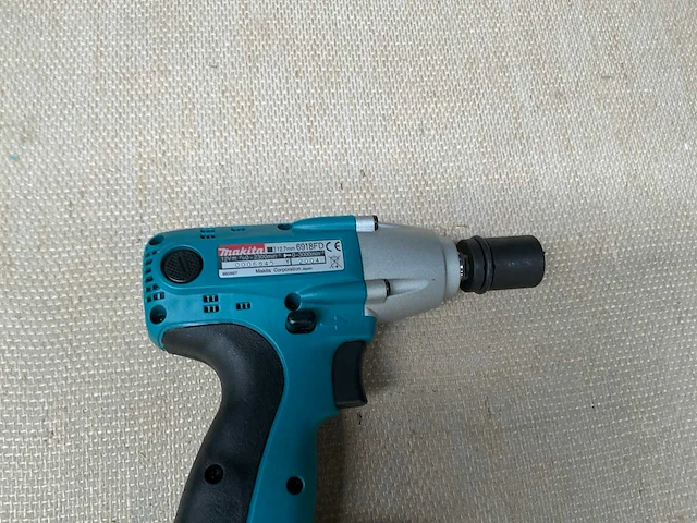 Makita 6918fd accu slagmoersleutel - afbeelding 3 van  4
