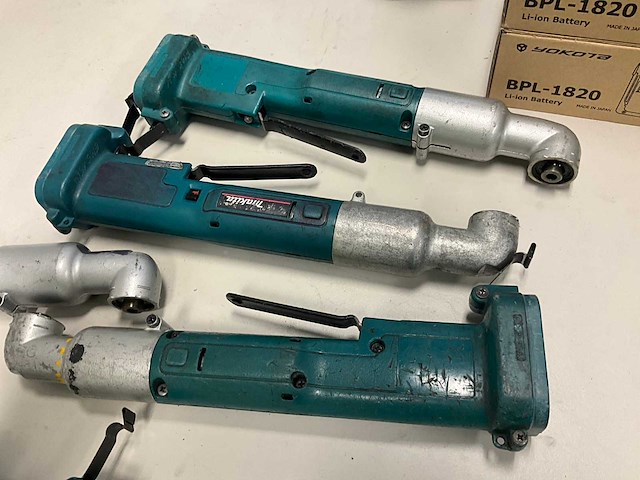 Makita 6940d accu hoekslagschroevendraaier (5x) - afbeelding 2 van  9