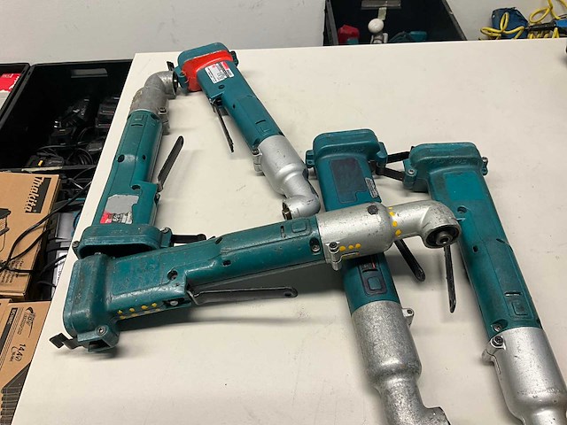 Makita 6940d accu hoekslagschroevendraaier (5x) - afbeelding 6 van  9