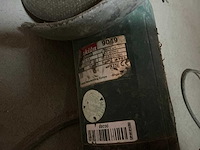 Makita 9019 haakse slijpmachine - afbeelding 4 van  6