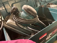 Makita 9404 bandschuurmachine - afbeelding 2 van  4