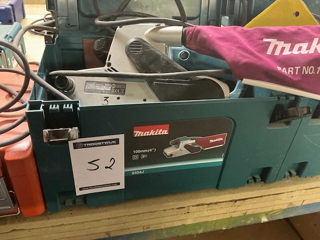 Makita 9404 bandschuurmachine - afbeelding 4 van  4